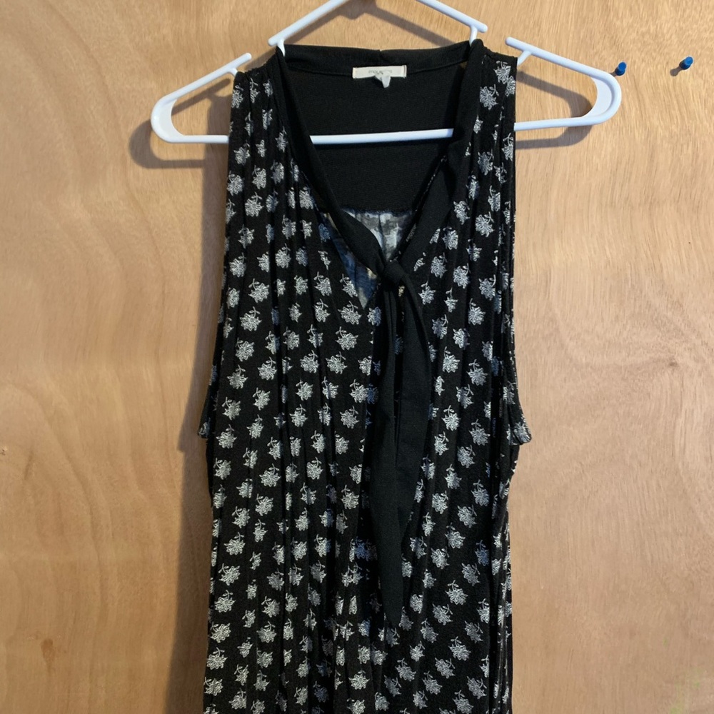 Maurice’s black flower shirt